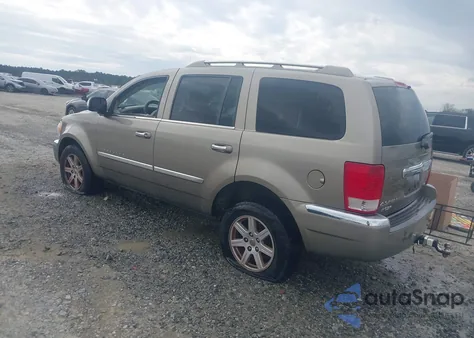 2007 Chrysler Aspen Limited из США, поврежденный, VIN 1A8HX58P07F528599